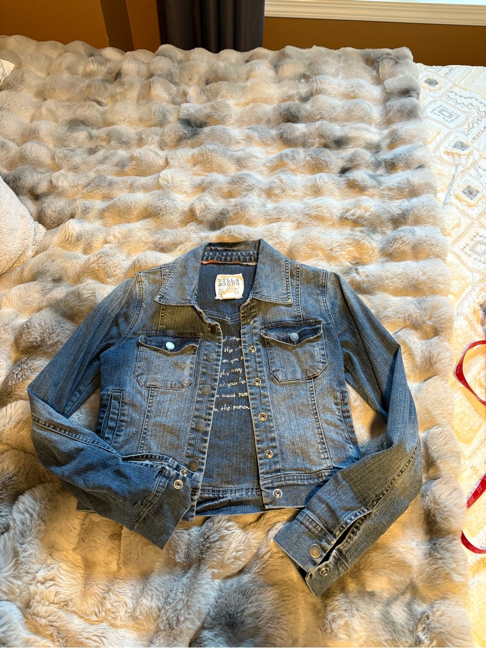 Classic Blue Denim Jacket - Billabong women’s size Small - Button Front